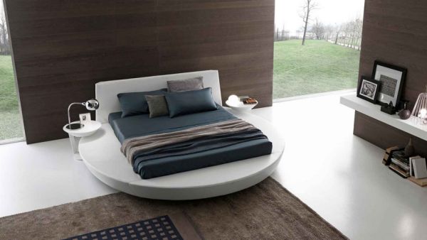 Round platform bed