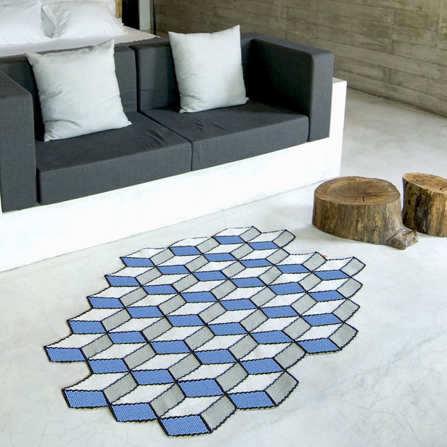 Geometric statement rug