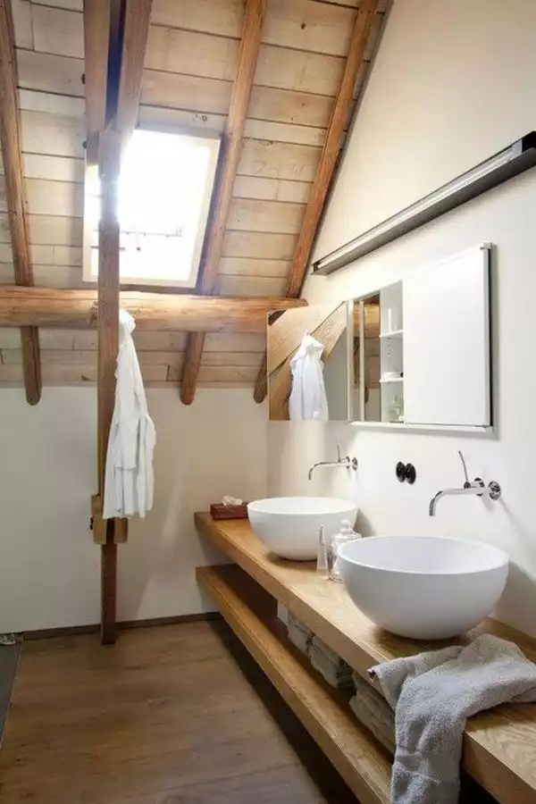 Rustic wood attic bathroom