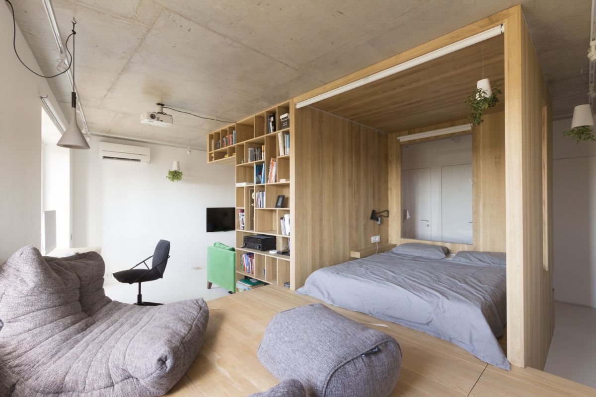 Small Gorki apartment plan by Ruetemple storage bed