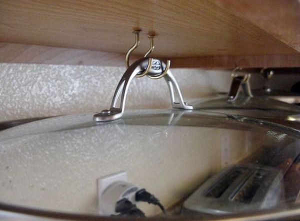 Smart pot lid storage