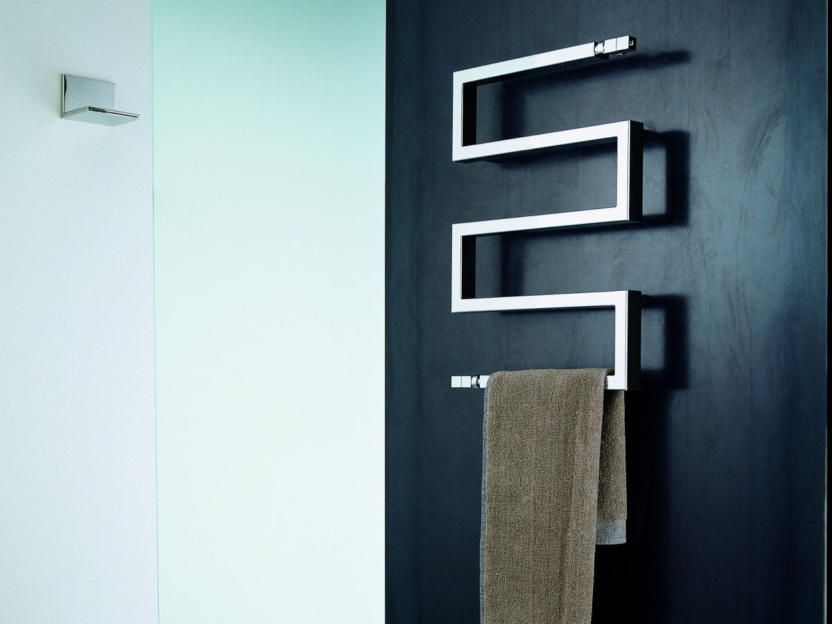 snake towel warmer design