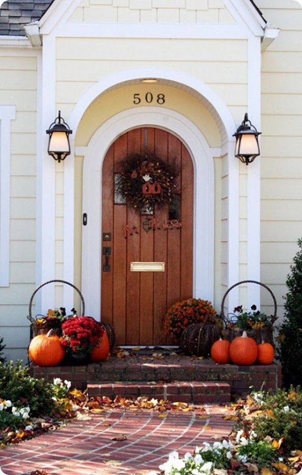 Spice up the fron door for fall