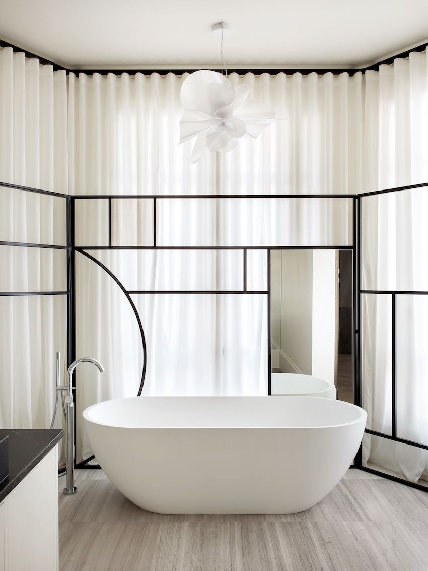 Stylish Parisian apartment freestanding bath