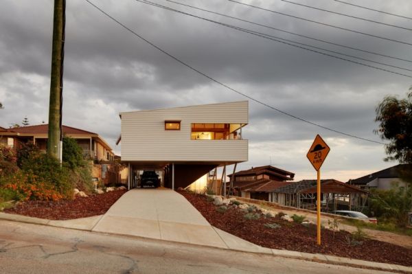 Suburban beach house by david barr ross brewin1