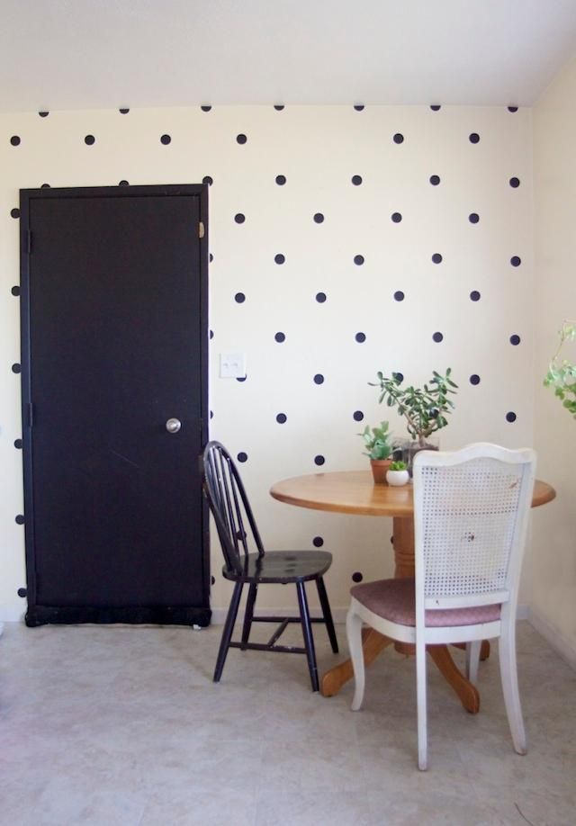 The polka dots dining corner