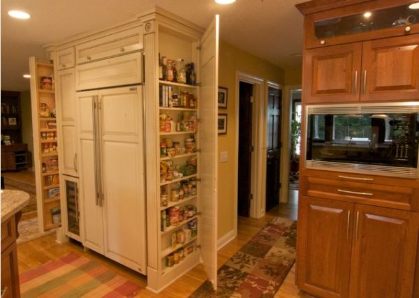 Tiny pantry design