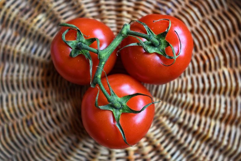 Tomato and backing soda