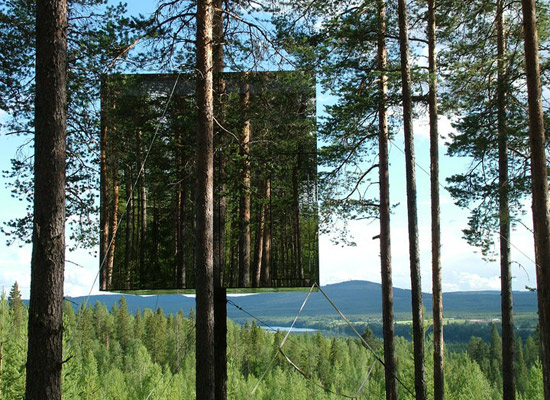 Treehotel mirror facade2