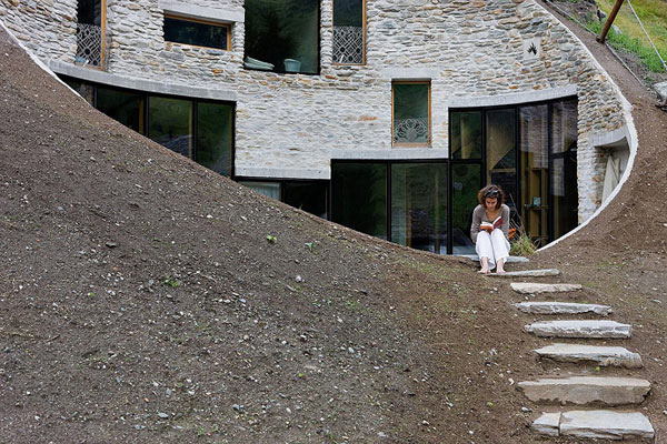 Underground home designs swiss mountain2