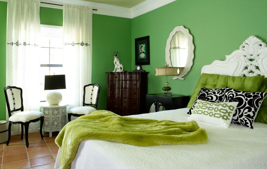 Vibrant green bedroom