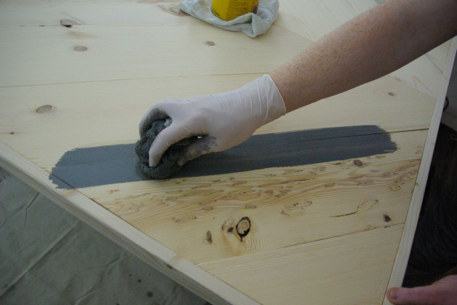 Wood stain farmhouse table step