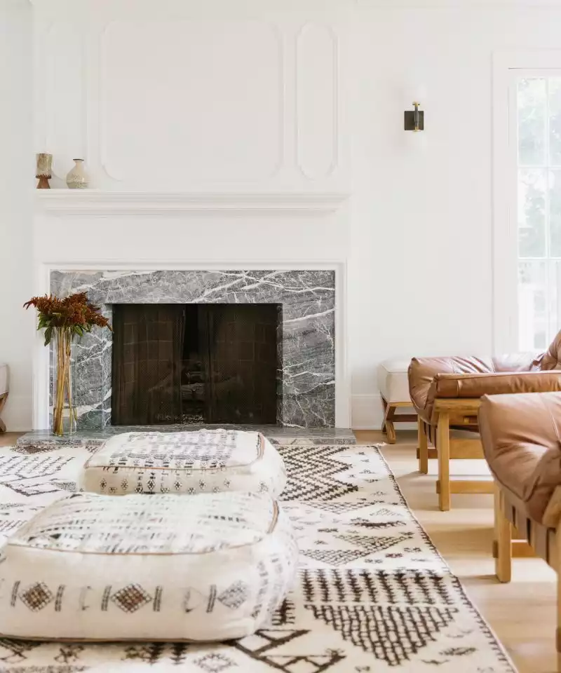 minimalist fireplace mantel shelf witha simple vase