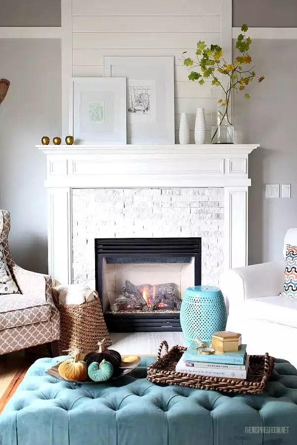 white fireplace mantel shelf