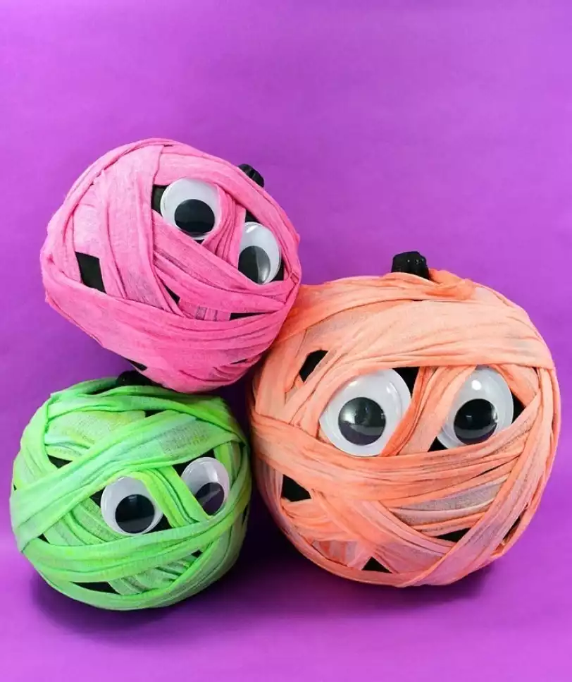 Adorable Mummy Pumpkins