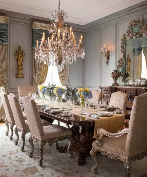 Baroque dining area
