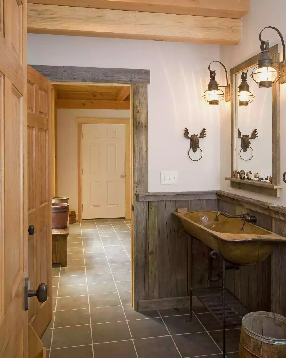 Bathroom interior design with a rustic touch