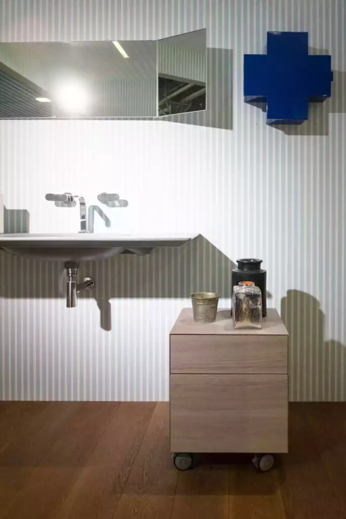 Bathroom with wood floor 683x1024