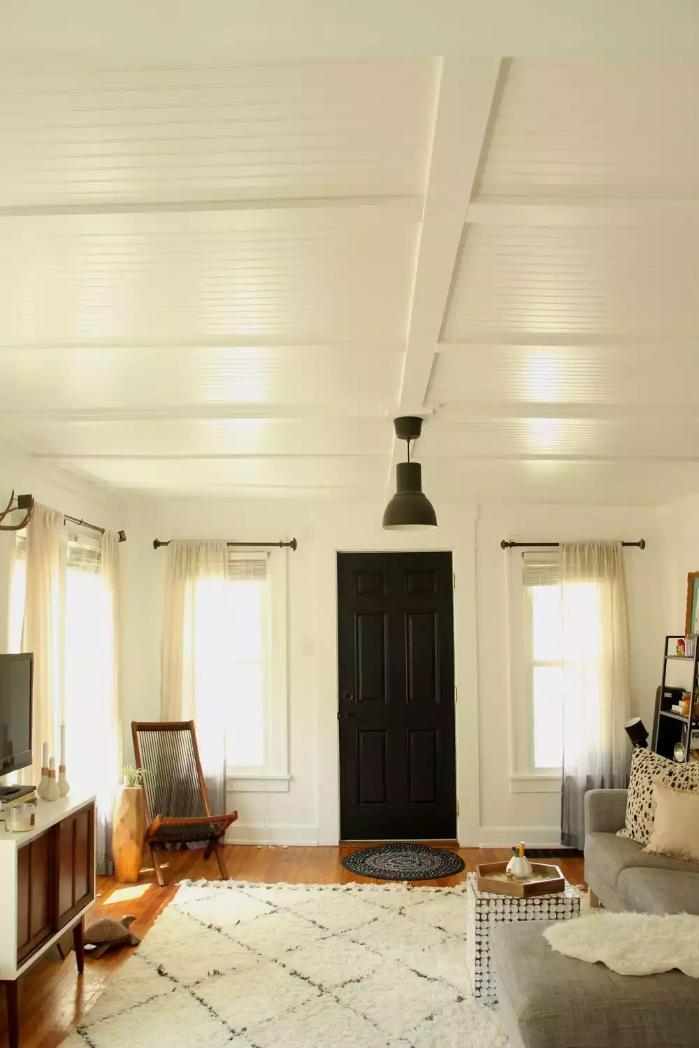 6 Farmhouse Rooms That Deserve a Beadboard Ceiling