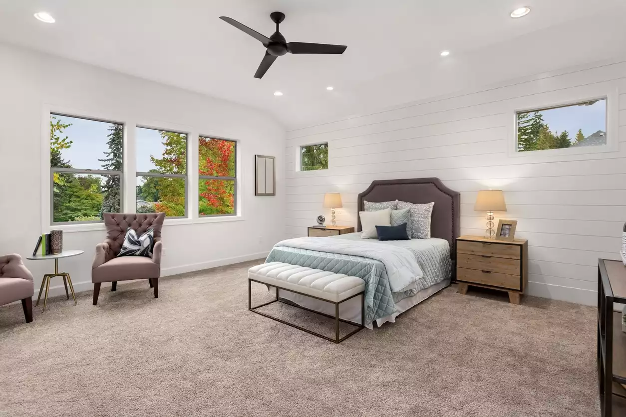 Bedroom with carpet on the floor