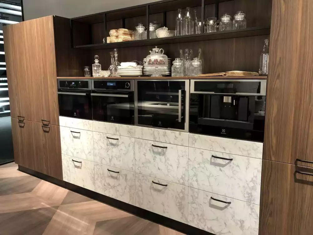 Brown and white marble kitchen cabinets