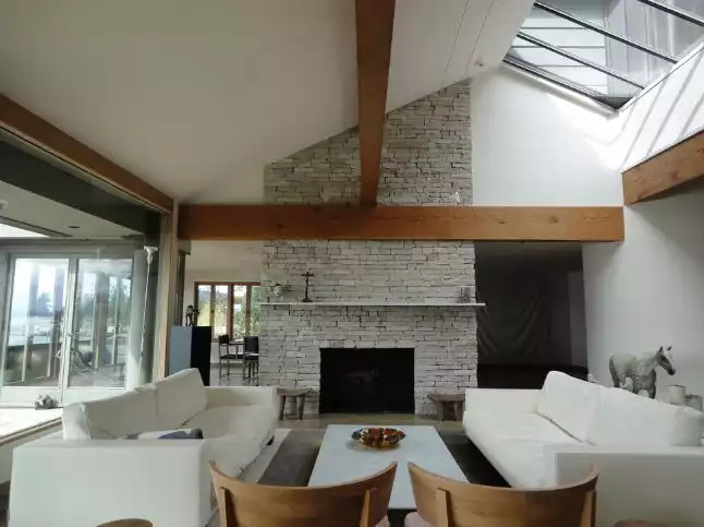 Ceiling beams are grate for high ceilings