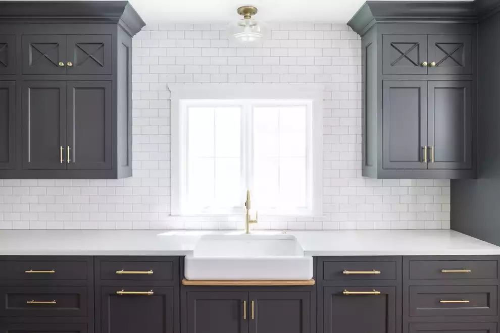 Cheating Heart 1617 by Benjamin Moore