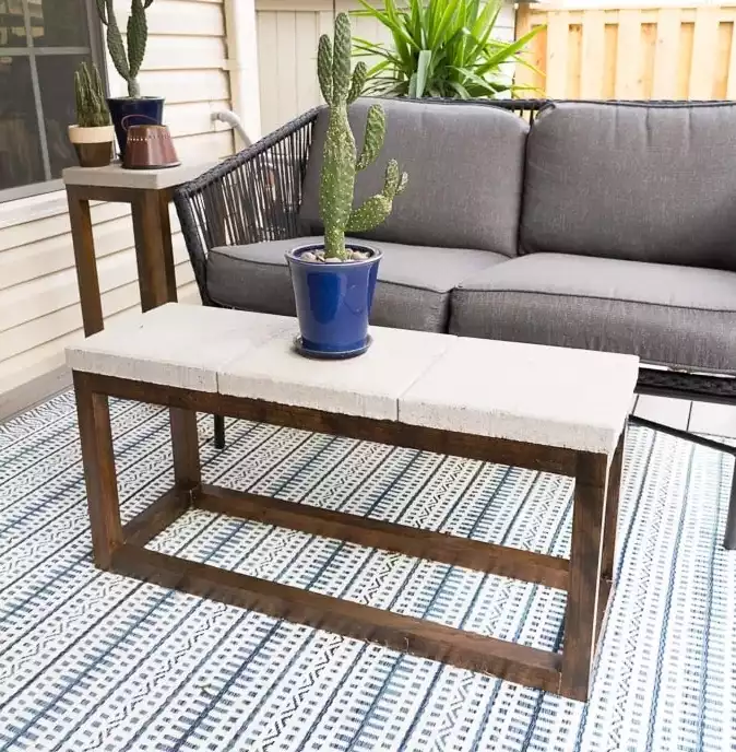 DIY Outdoor Wooden Accent Table