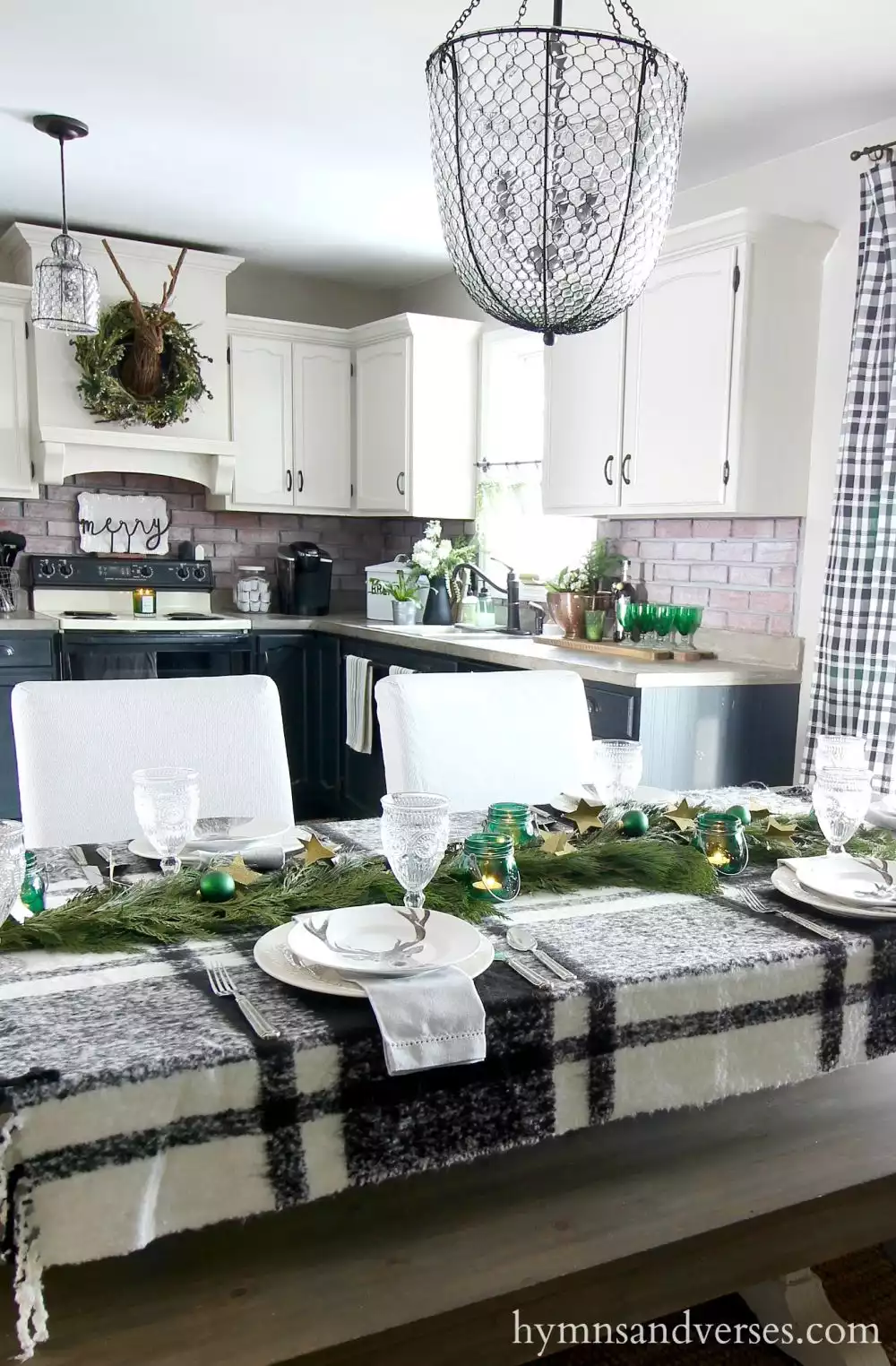 Country Christmas Table for Dining