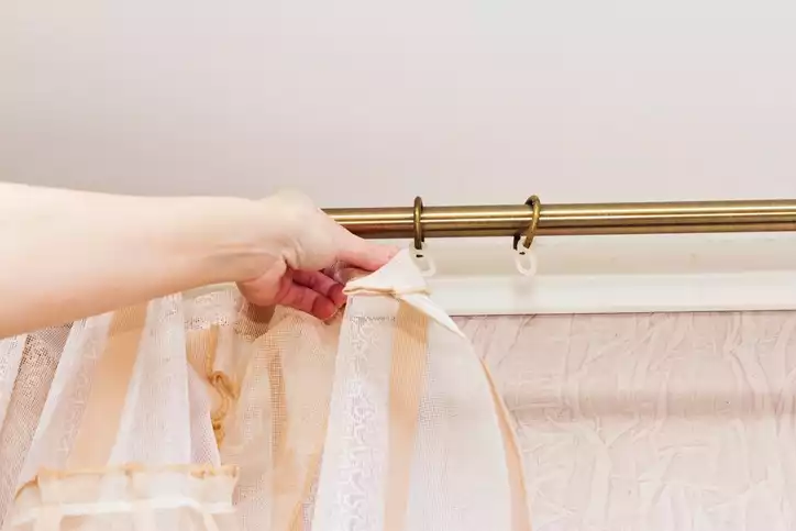 What Are Curtain Hooks?