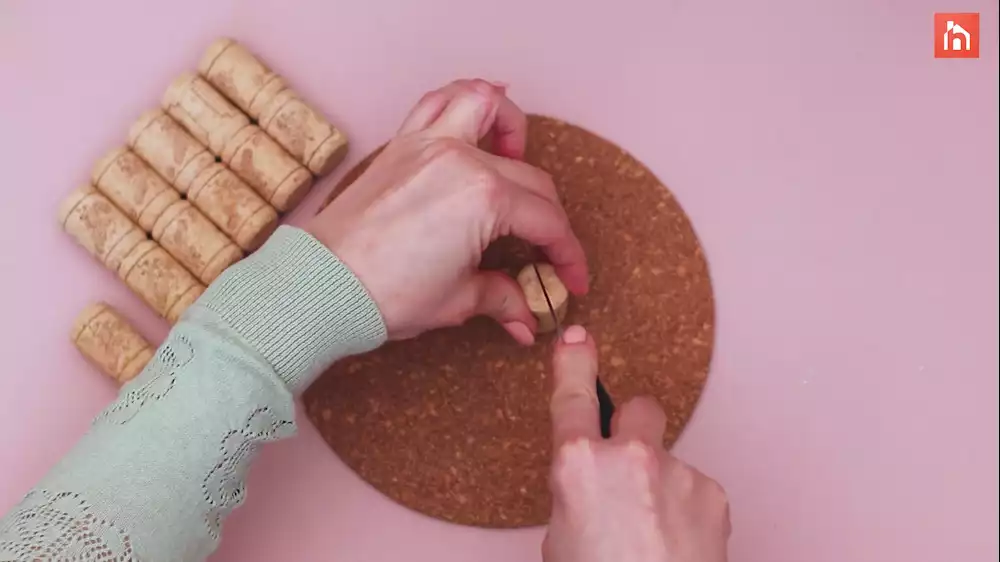 How to Cut the Wine Corks