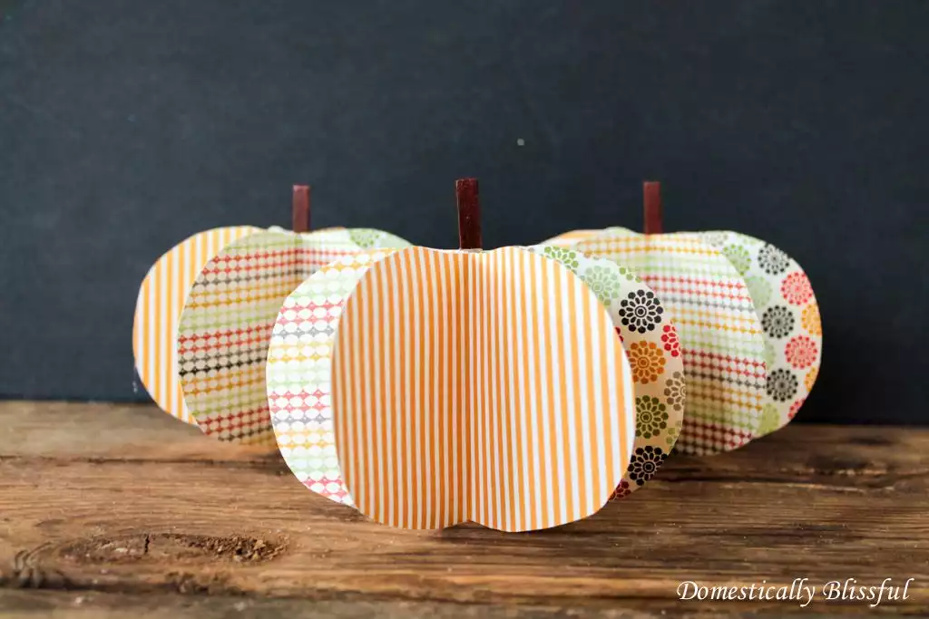 DIY 3D Paper Pumpkin