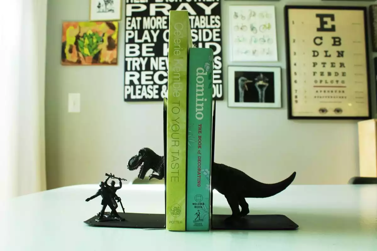 DIY Bookends for kids books