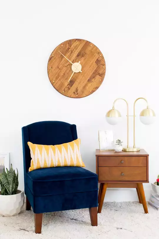 DIY Midcentury wall clock from wood