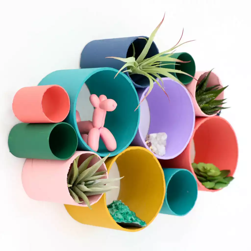 Colorful wall organizer made of tubes