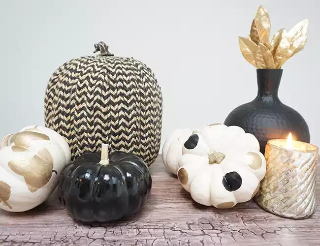 DIY Thanksgiving Centerpiece with Black and Gold