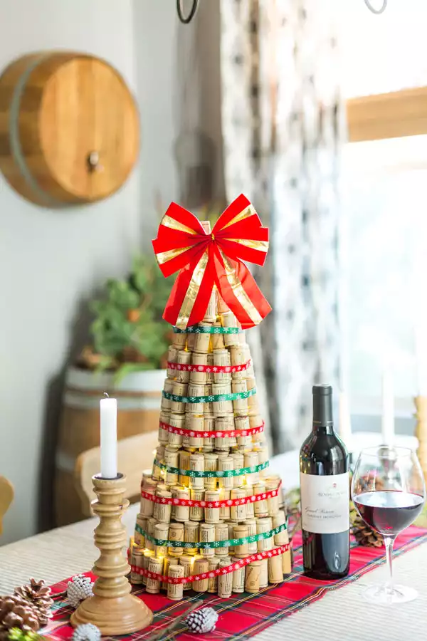 DIY Cork Christmas Tree