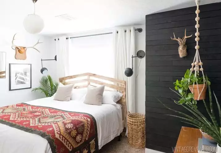 Wooden slat headboard with a cool pattern