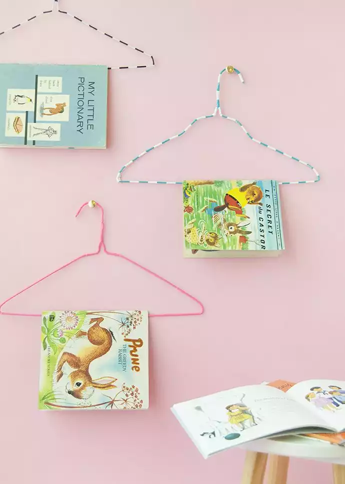 Display kids books with hangers