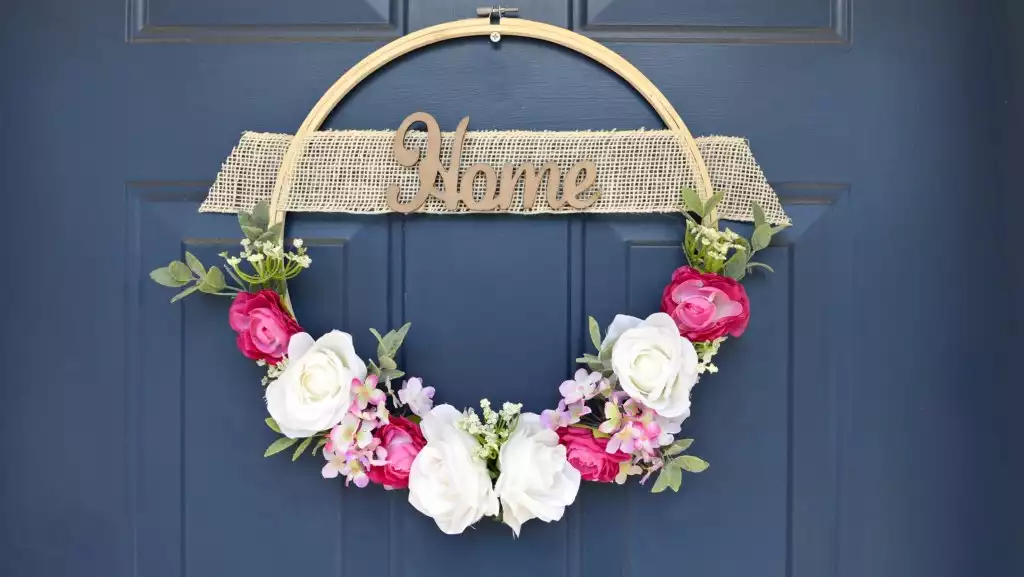 FLORAL SPRING WREATH FROM AN EMBROIDERY HOOP