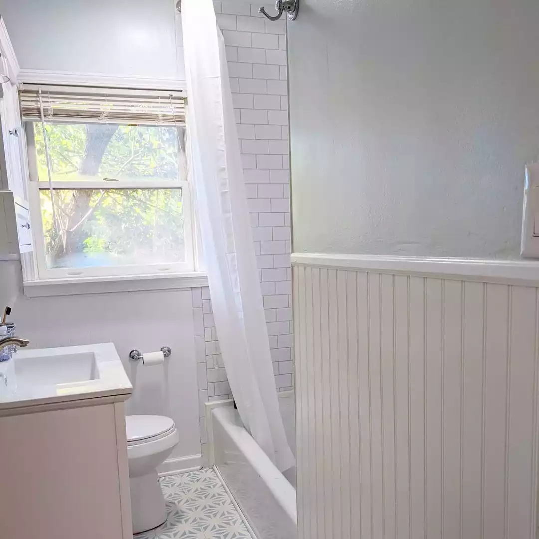 Farmhouse Bathroom