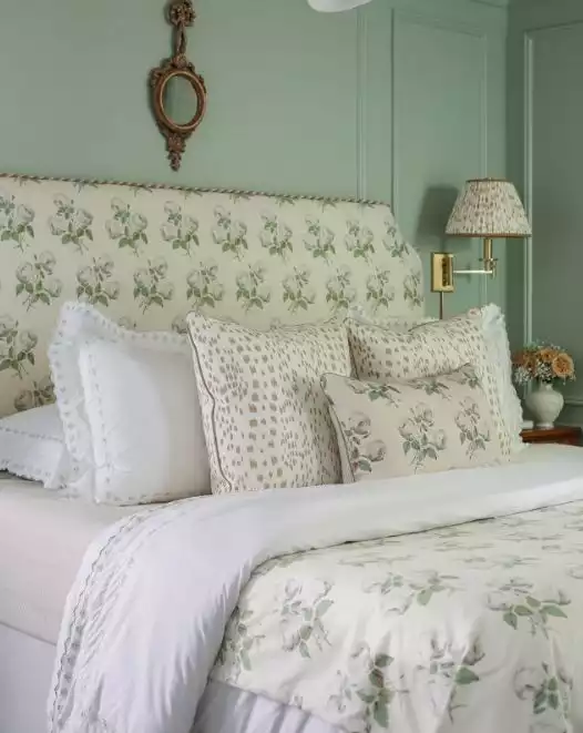 Grandmillennial Bedroom