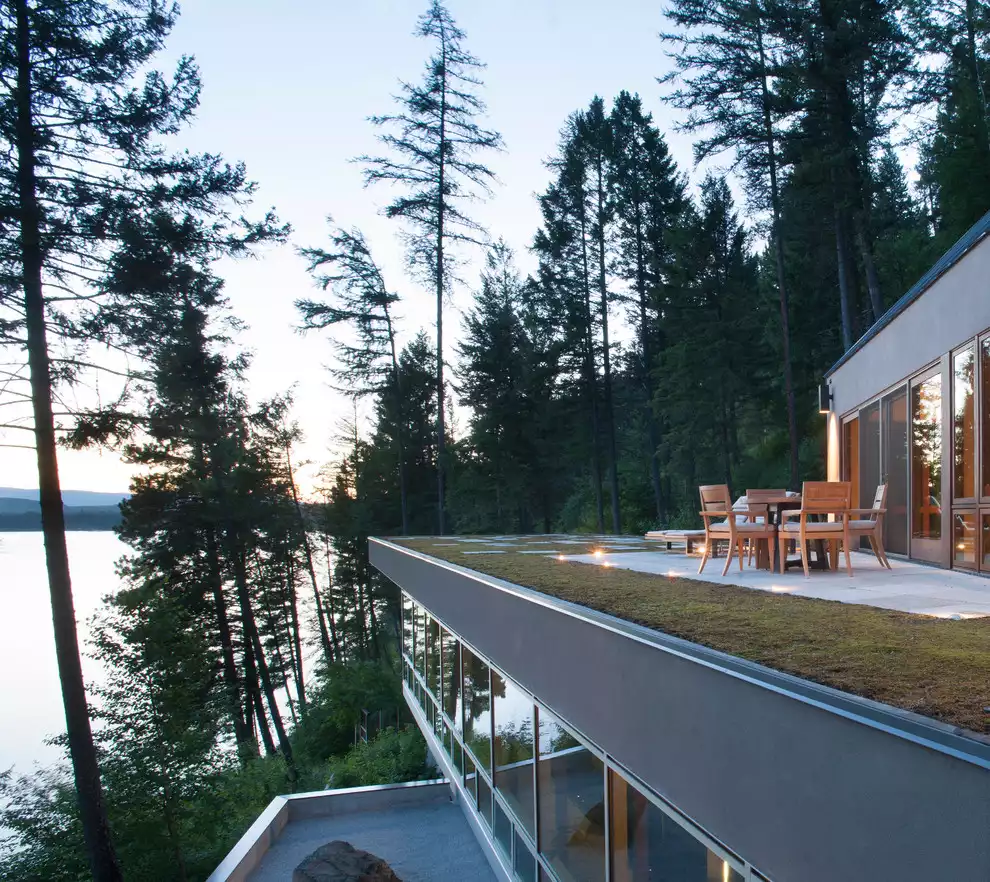 Green Roof Provides Patio Space on Spa Roof