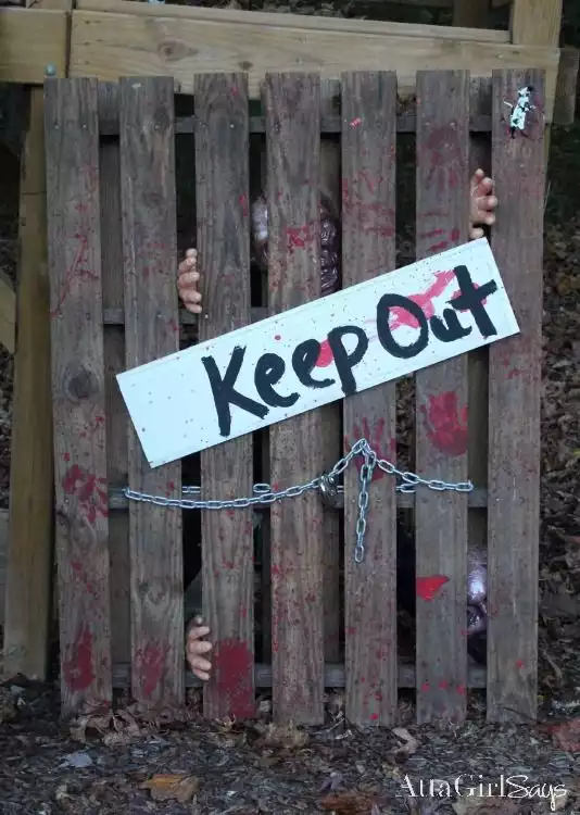 Keep out fence scary halloween