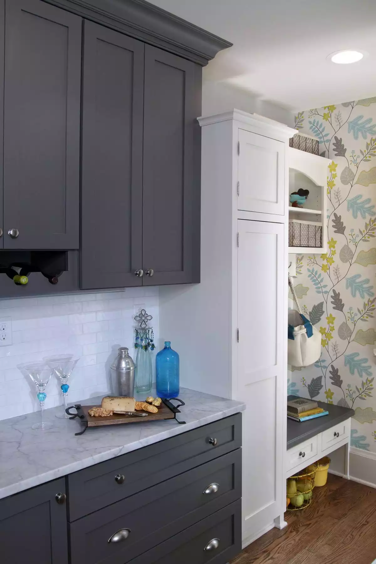 Kitchen Cabinet Color