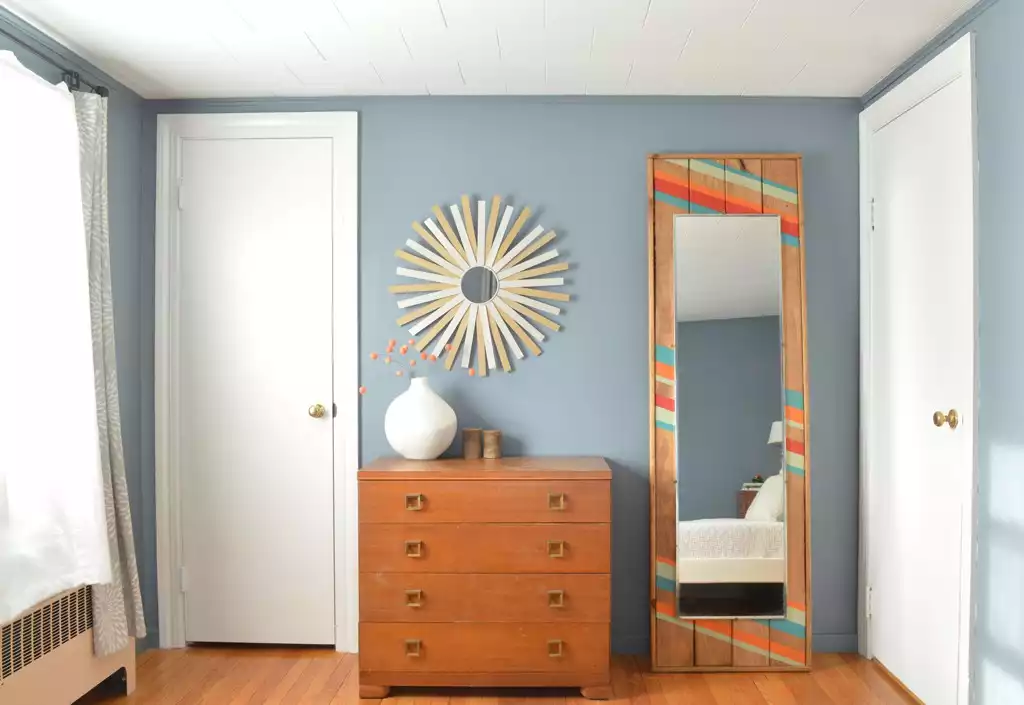 Leaning mirror diy