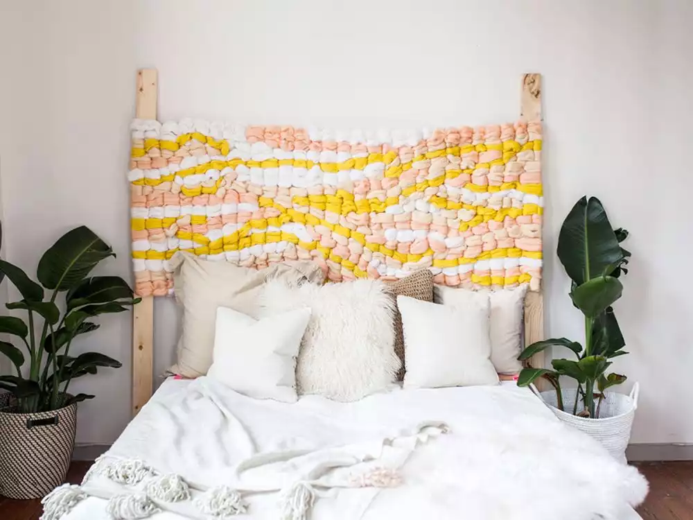 Wooden headboard made of super chunky yarn