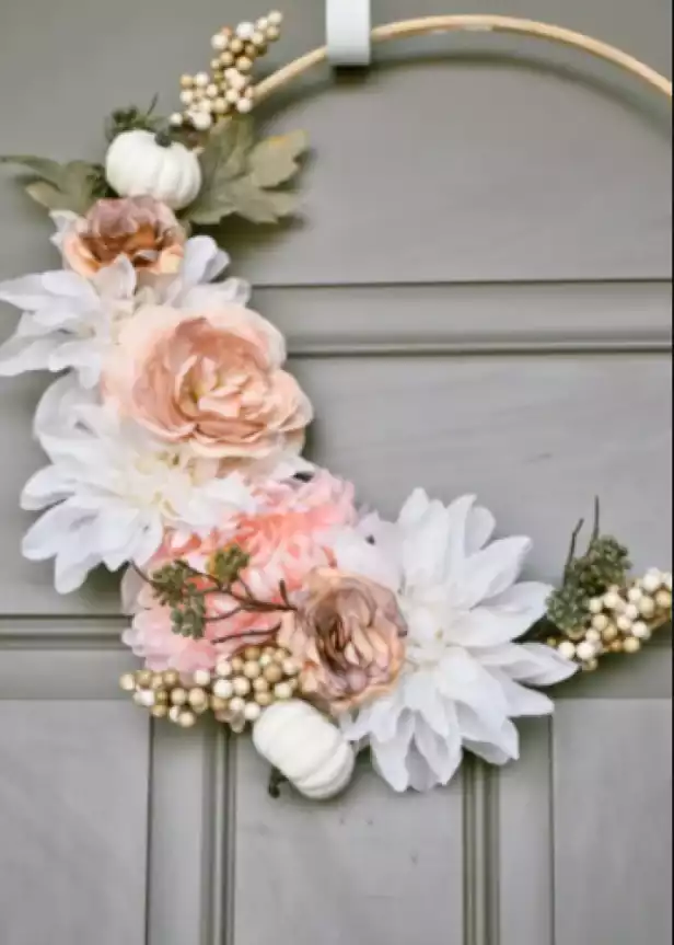 Modern Hoop Wreath
