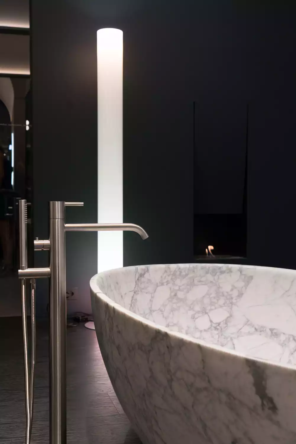 Modern and beautiful freestanding marble bathtub