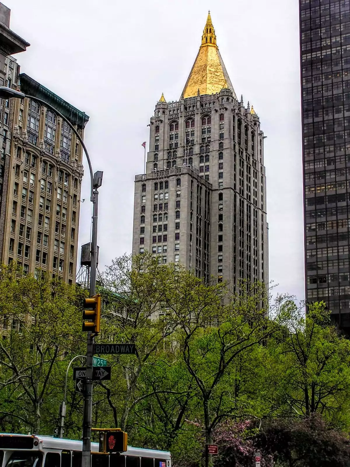 New York Life Building